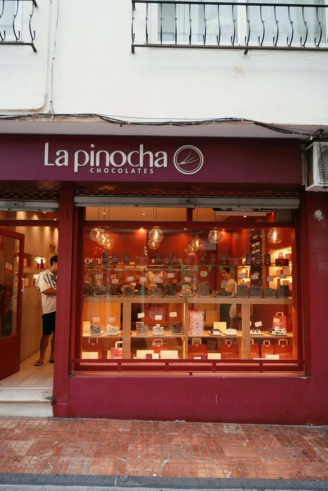 Daily Life in Marbella, photo 4
