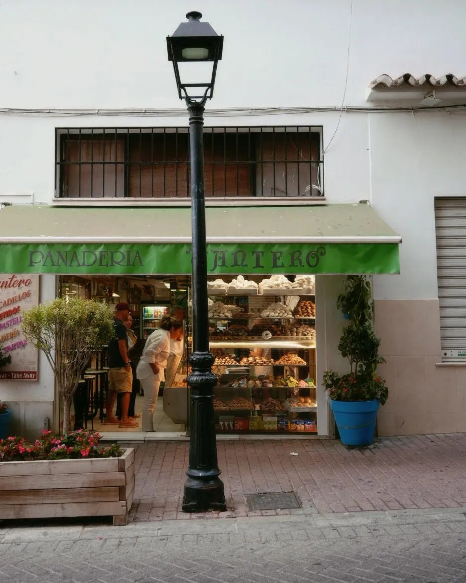 Daily Life in Marbella, photo 7